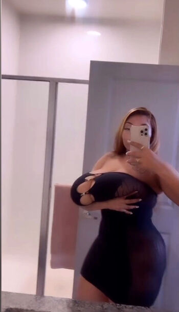 Full leaked Badgirl tami private onlyfans photo