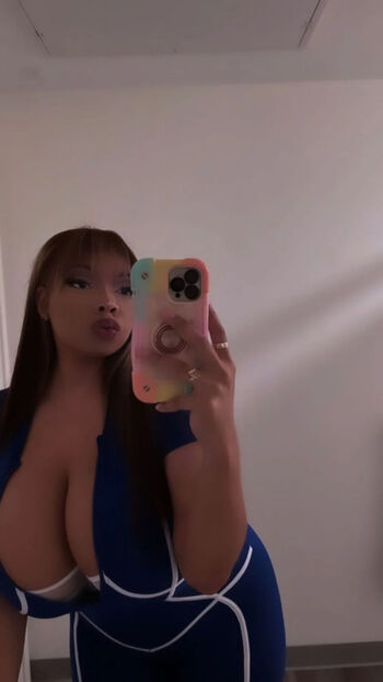 Full leaked Badgirl tami private onlyfans photo