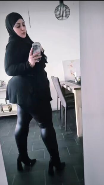 Full leaked Badiaettalabi private onlyfans photo