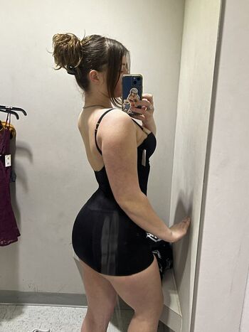 Full leaked Badlilbunny private onlyfans photo