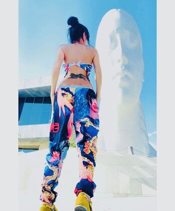 Full leaked Bai ling page private onlyfans photo