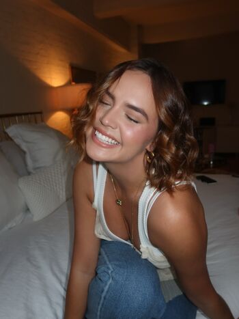 Full leaked Bailee madison private onlyfans photo