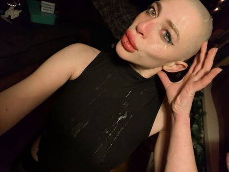 Full leaked Bald bunny private onlyfans photo