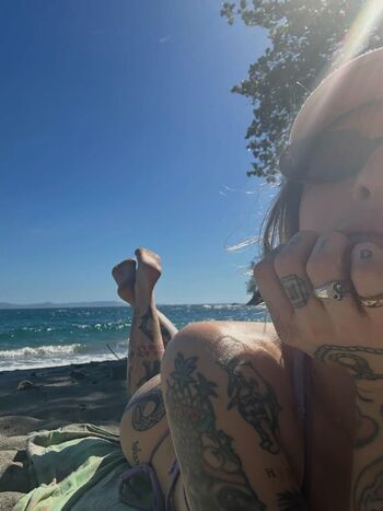 Full leaked Bananinbananon private onlyfans photo