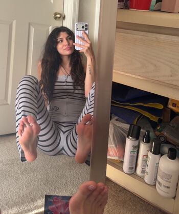 Full leaked Bare feet page private onlyfans photo