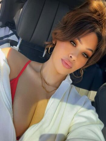 Full leaked Barefootbaddys private onlyfans photo