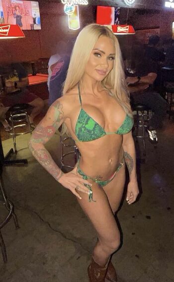 Full leaked Bartender elyse private onlyfans photo