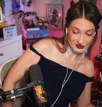 Full leaked Basicwitgirl private onlyfans photo