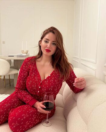 Full leaked Batoul hasroumi private onlyfans photo