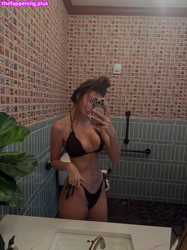 BBLOVIIEG Naken OnlyFans Foto #4