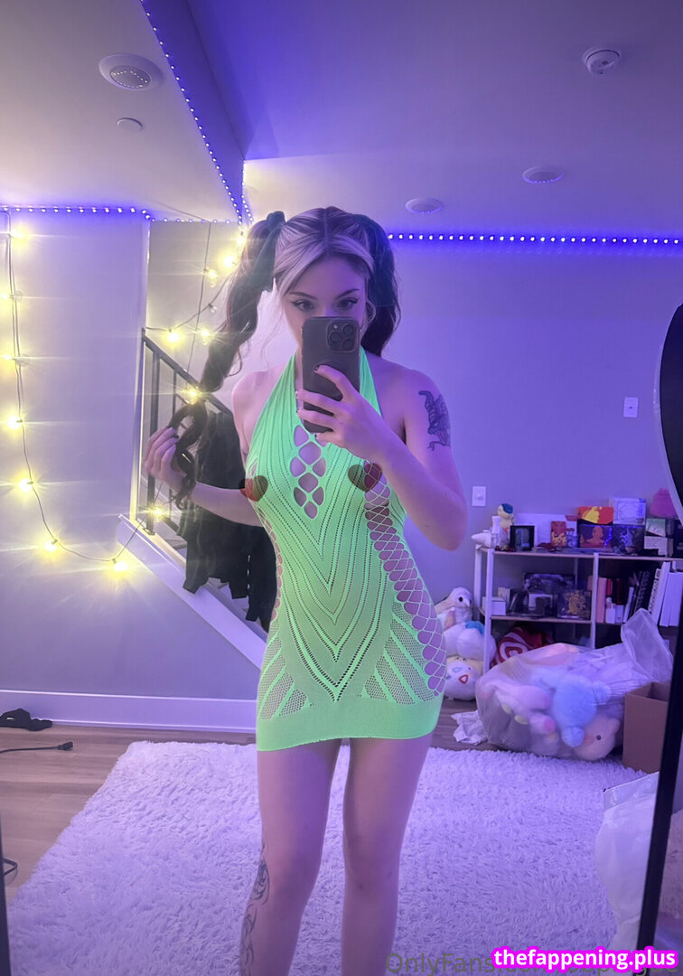Slimthicccsenpai / bbplague Фото оголеного OnlyFans #140