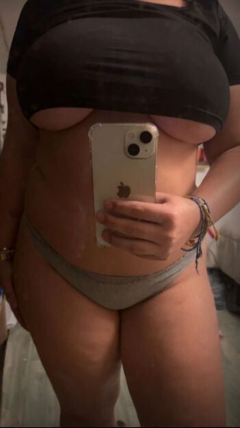 Full leaked Meowwkarissa / private onlyfans photo