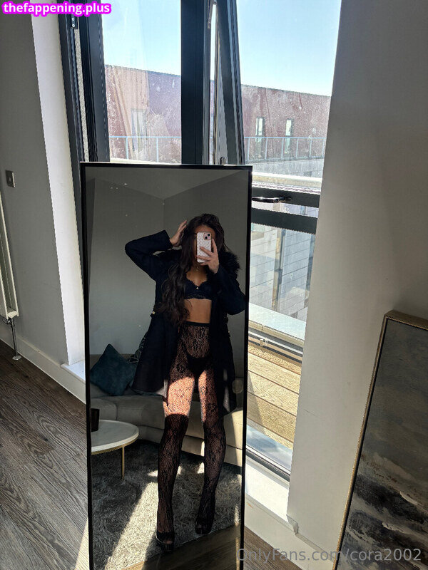 bbycorachis / cora_2oo2 / https: Photo OnlyFans Nu #14