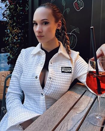 Full leaked Be aunique private onlyfans photo