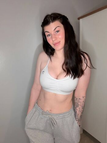 Full leaked Bea priestley private onlyfans photo