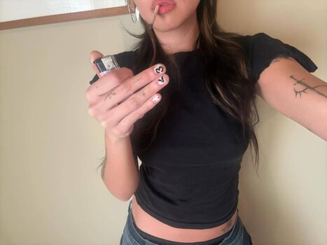 Full leaked Beabadoobee radvxz private onlyfans photo