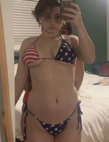 Full leaked Beanswithbombs private onlyfans photo