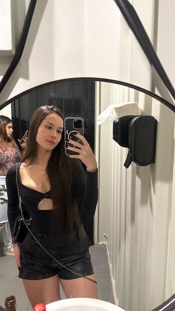 Full leaked Beatriz sanomiya page private onlyfans photo