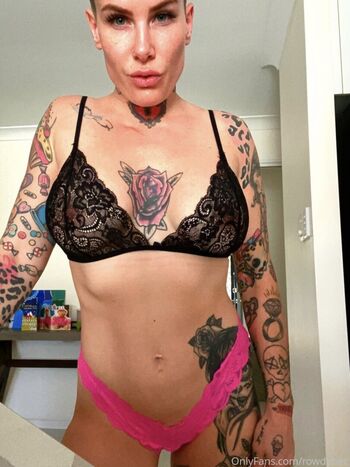 Full leaked Bec rawlings private onlyfans photo