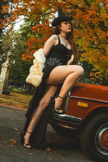 Full leaked Bee temperley private onlyfans photo