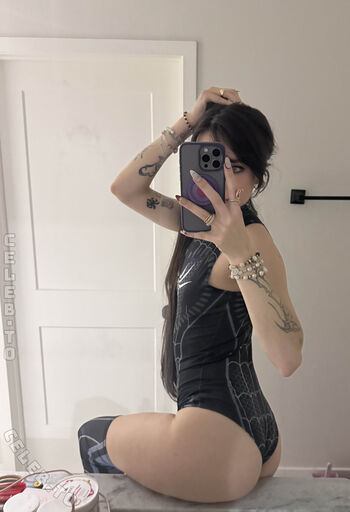 Full leaked Beebee page private onlyfans photo