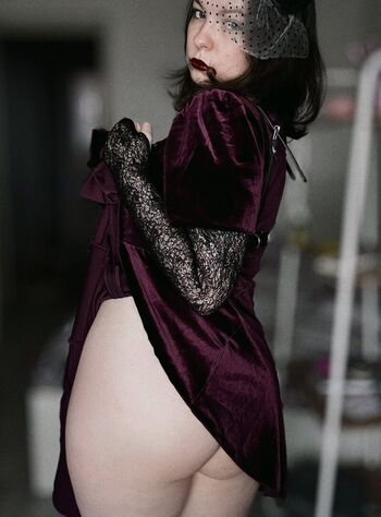 Full leaked Beezzz private onlyfans photo