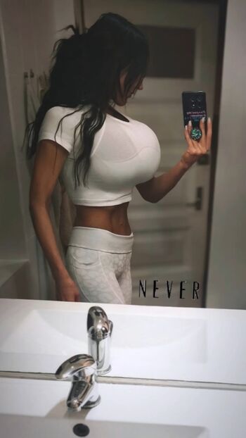 Full leaked Behind the blue sky private onlyfans photo