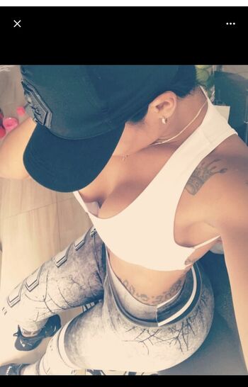 Full leaked Bella grey private onlyfans photo