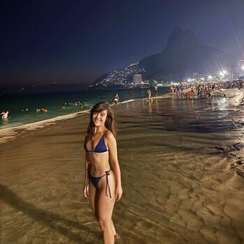 Full leaked Bella piero private onlyfans photo