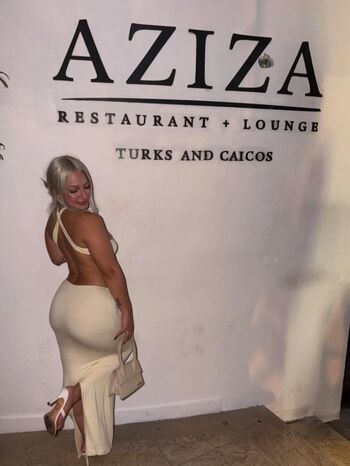 Full leaked Bella thiccc page private onlyfans photo