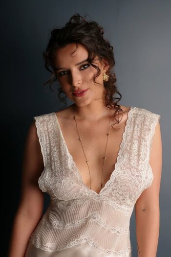 Full leaked Bella thorne  page private onlyfans photo