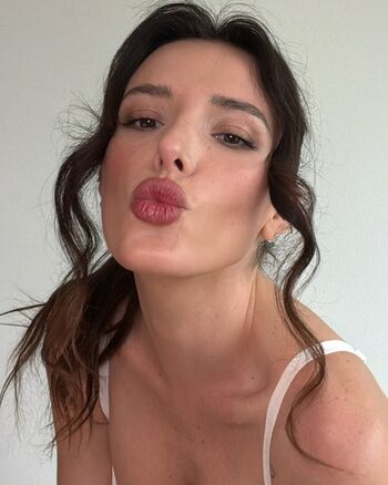 Full leaked Bella thorne private onlyfans photo