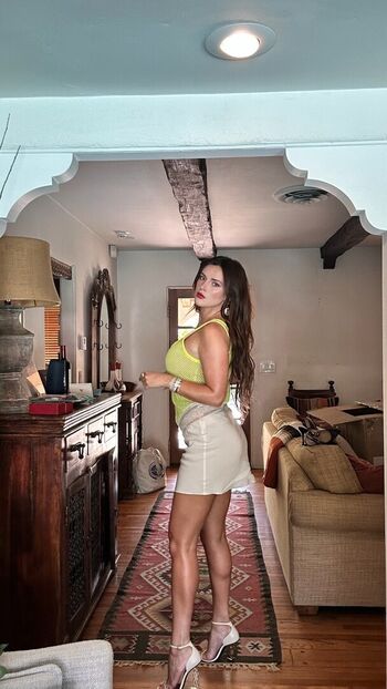Full leaked Bella thorne private onlyfans photo
