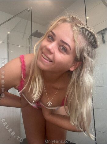 Full leaked Bellablondofficial private onlyfans photo