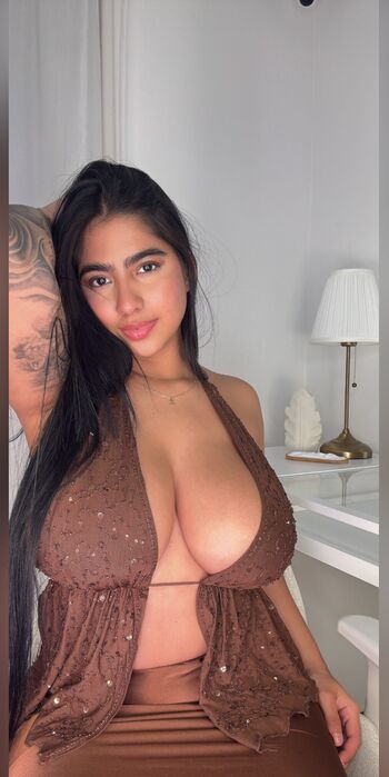 Full leaked Bellagalindo page private onlyfans photo