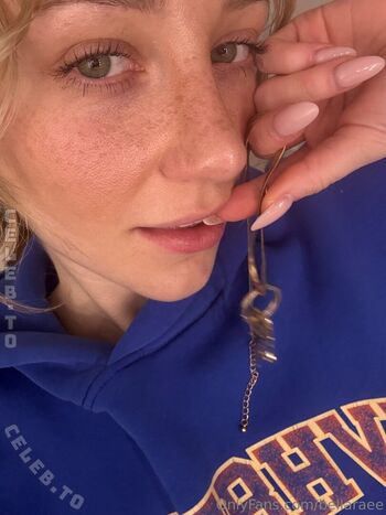 Full leaked Bellaraee page private onlyfans photo