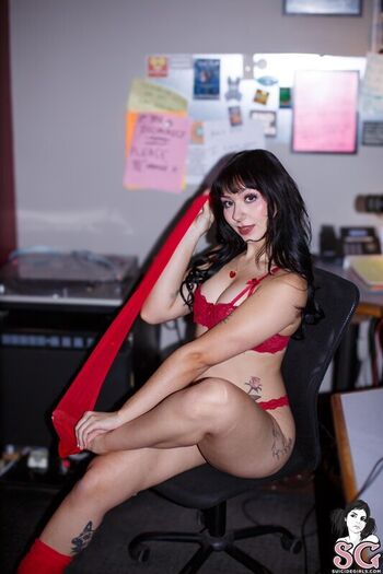 Full leaked Bellathesuccubus private onlyfans photo
