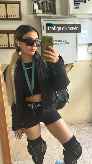 Full leaked Benvivien private onlyfans photo