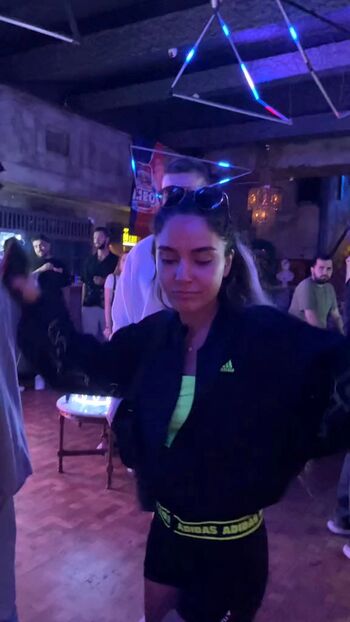 Full leaked Benvivien private onlyfans photo