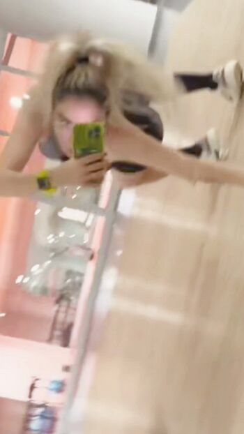 Full leaked Benvivien private onlyfans photo