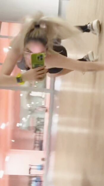 Full leaked Benvivien private onlyfans photo
