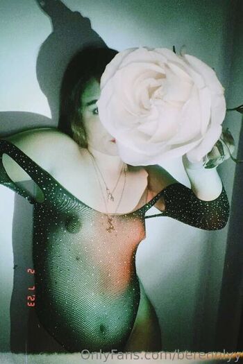 Full leaked Bereonlyy private onlyfans photo