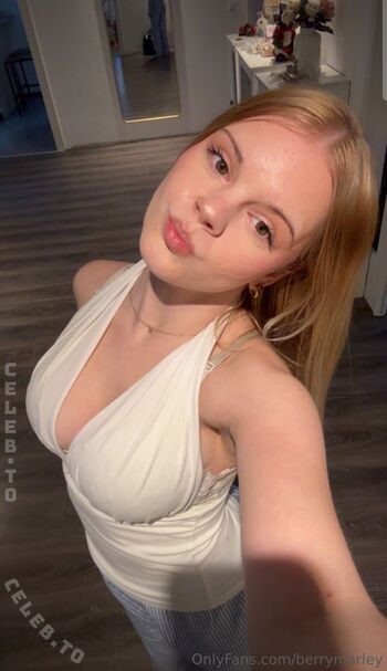 Full leaked Berrymarley private onlyfans photo