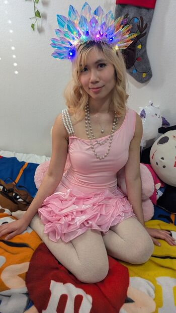 Full leaked Bessy q page private onlyfans photo