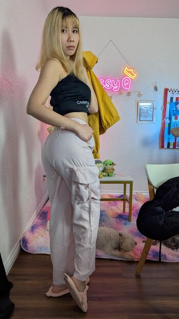 Full leaked Bessy q private onlyfans photo