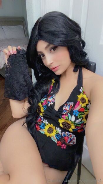 Full leaked Bessyflowers private onlyfans photo