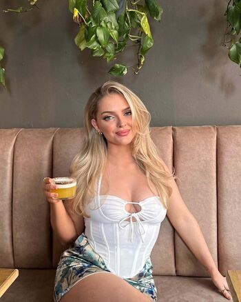 Full leaked Beth mae private onlyfans photo