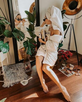 Full leaked Beth sal private onlyfans photo