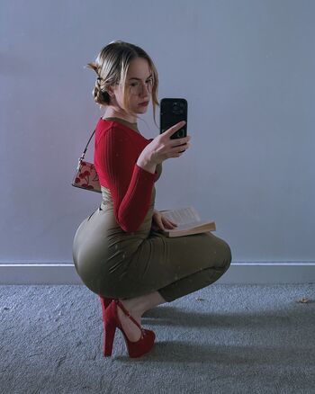 Full leaked Bethfit page private onlyfans photo