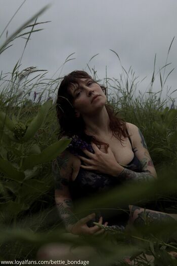 Full leaked Bettie bondage private onlyfans photo